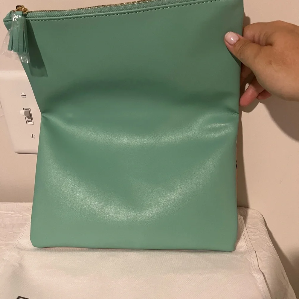 NWOT Rachel Pally Clutch-never used, comes with dust bag, see pics - Picture 2 of 12